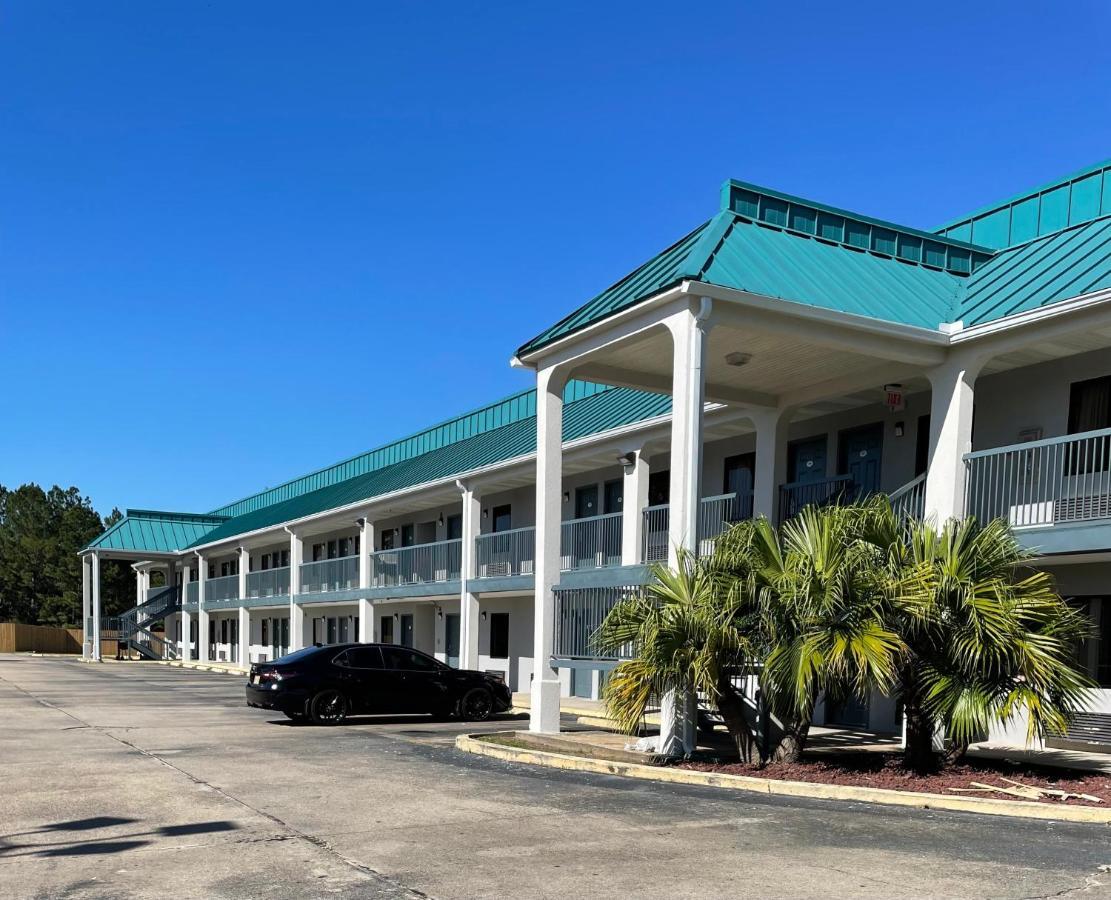 Baymont By Wyndham Biloxi - Ocean Springs Motel Bagian luar foto