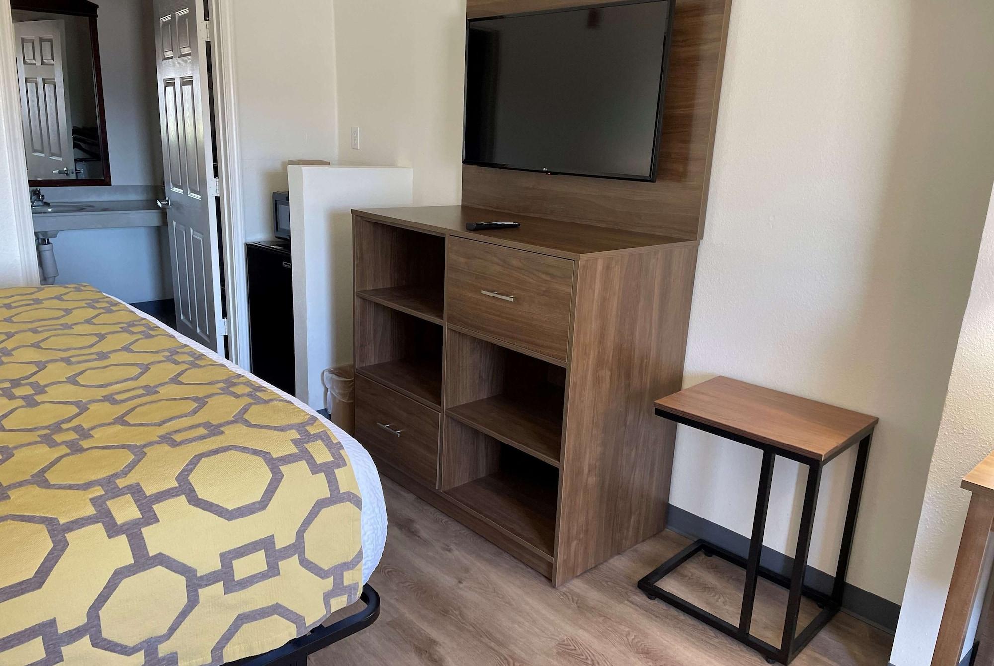 Baymont By Wyndham Biloxi - Ocean Springs Motel Bagian luar foto