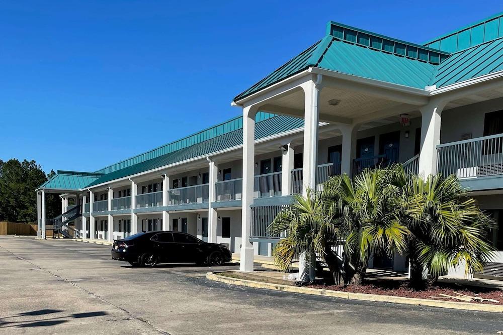 Baymont By Wyndham Biloxi - Ocean Springs Motel Bagian luar foto