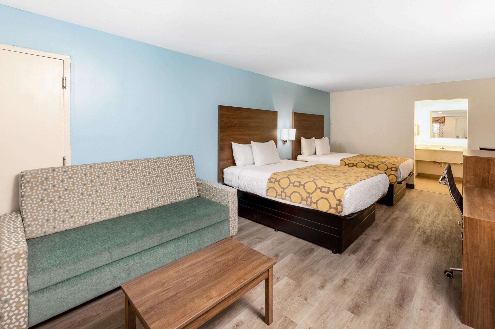 Baymont By Wyndham Biloxi - Ocean Springs Motel Bagian luar foto