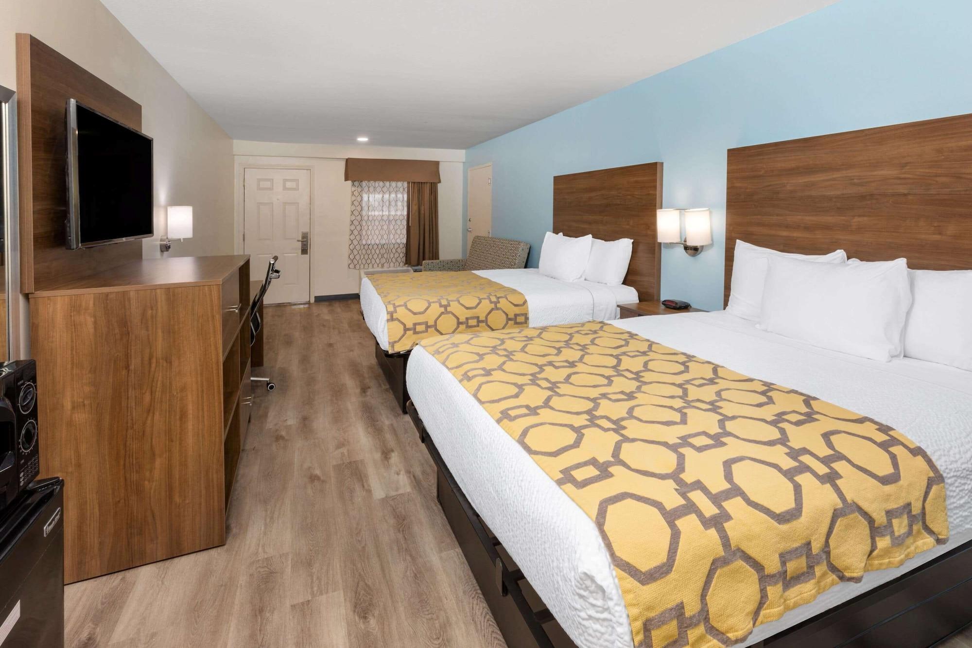 Baymont By Wyndham Biloxi - Ocean Springs Motel Bagian luar foto