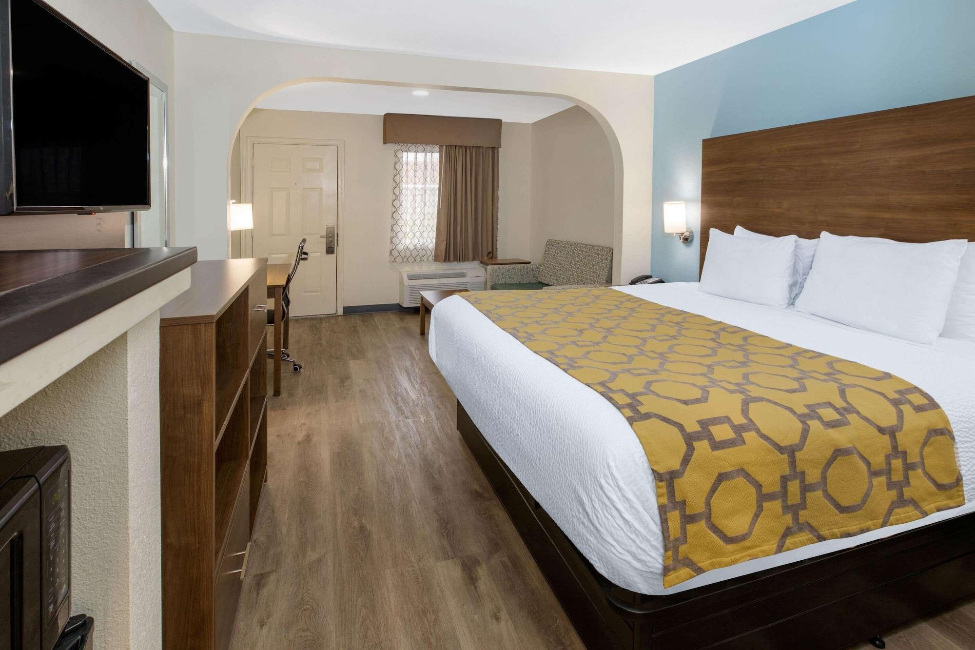 Baymont By Wyndham Biloxi - Ocean Springs Motel Bagian luar foto